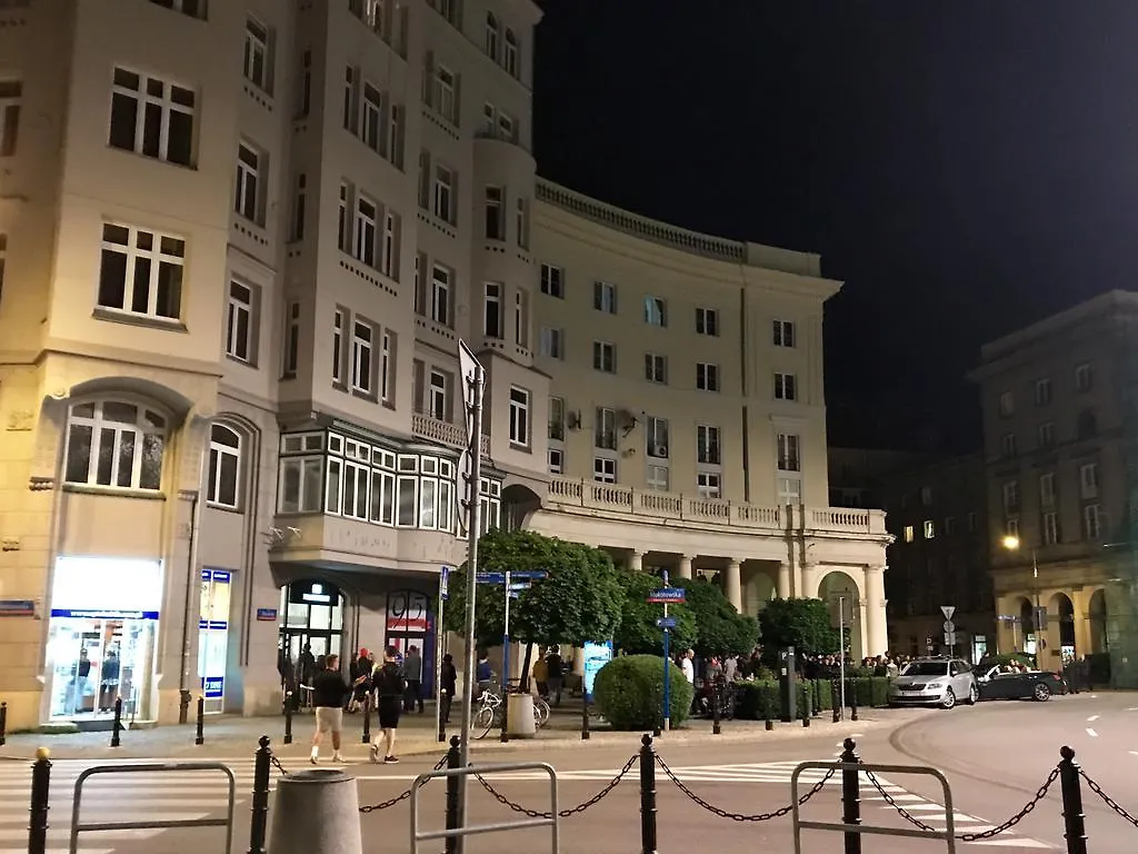 Stadion Narodowy Warszawa Unit Apartmentmini Noclegi Super Lokalizacja Przy Metro Ministudio With Private Banthroom Varsó